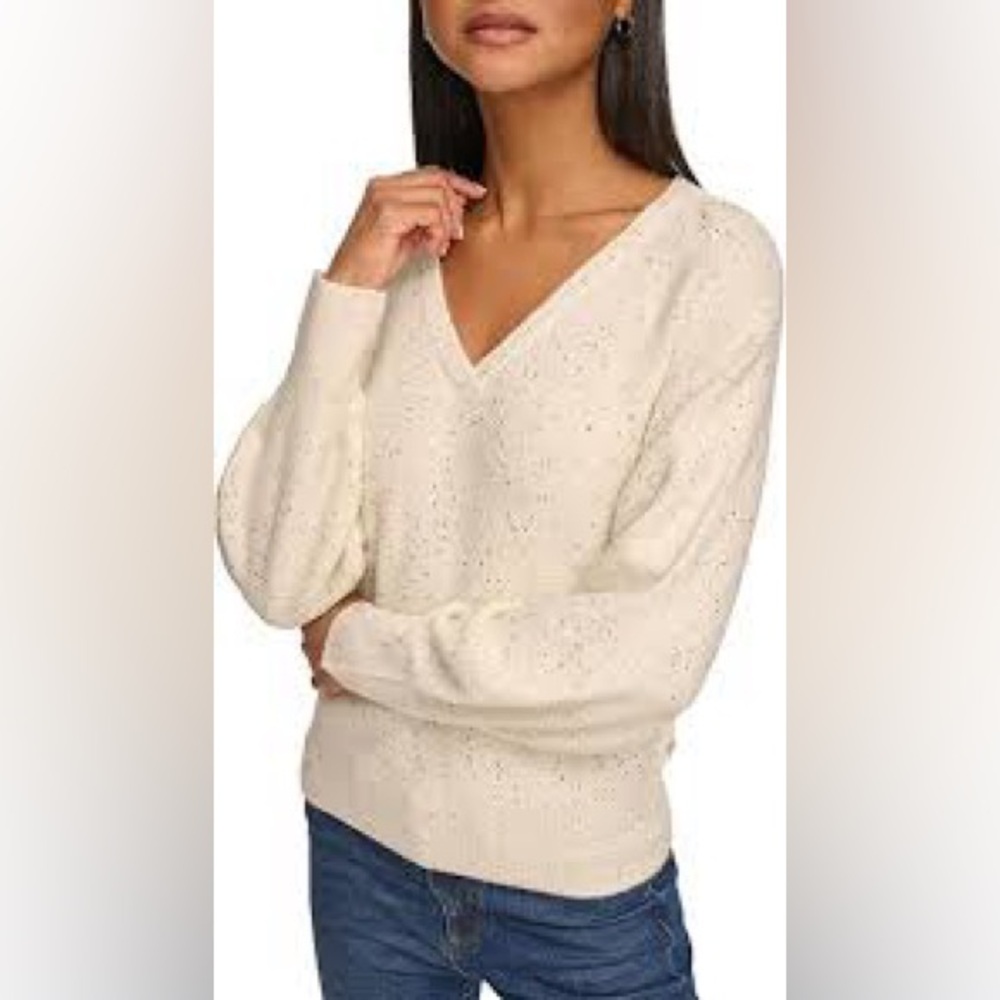 NWT; Sweater By Karl Lagerfeld In Cream Elegant Cream Sweater⭐️